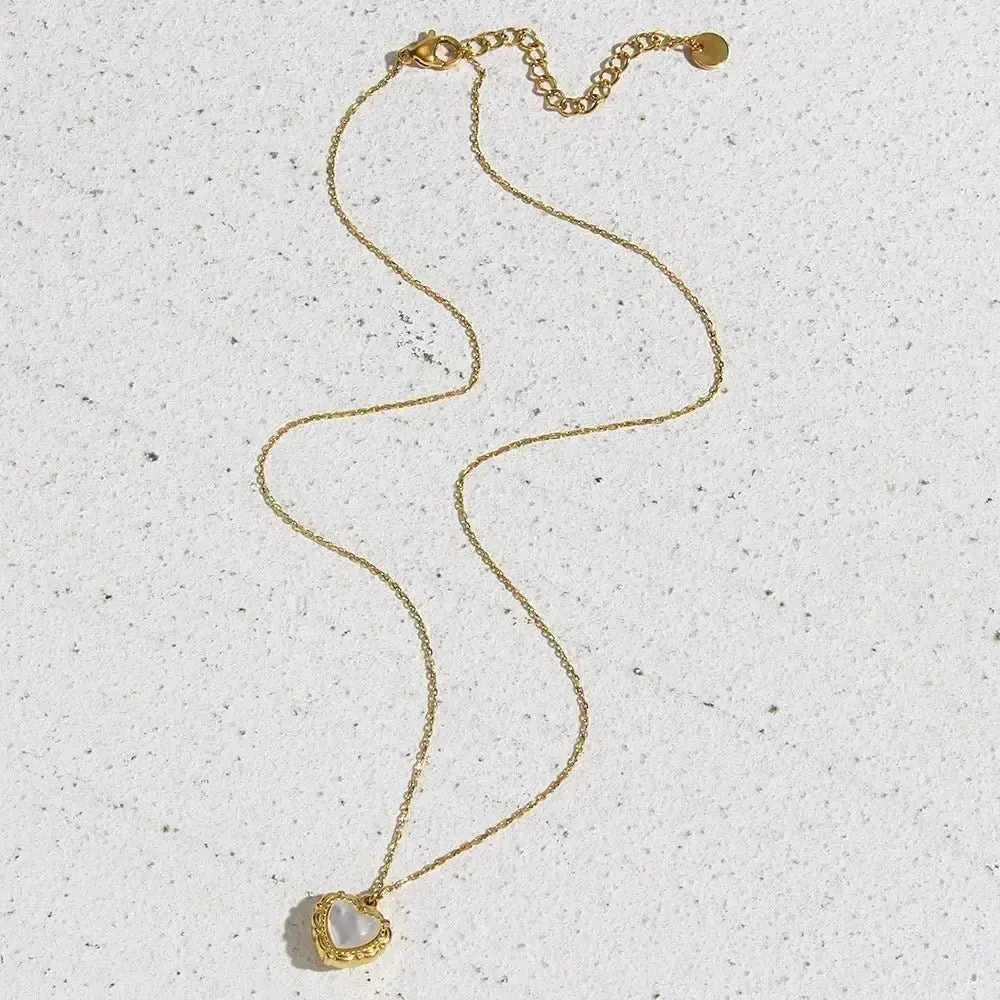 18K Gold-Plated Vintage Shell Love Pendant Necklace