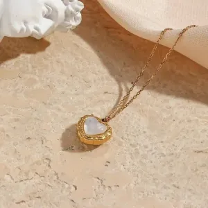 18K Gold-Plated Vintage Shell Love Pendant Necklace