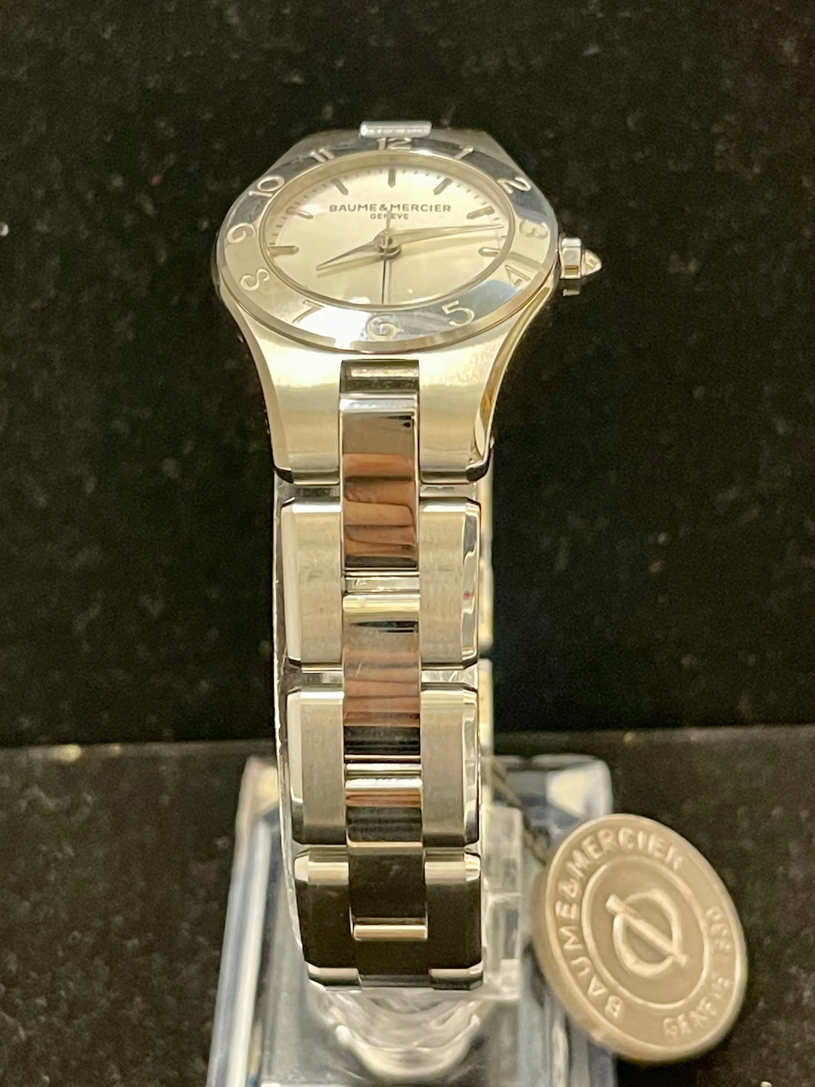Baume & Mercier Beautiful Date Feature SS Ladies Wrist Watch - $6K APR w / COA!!
