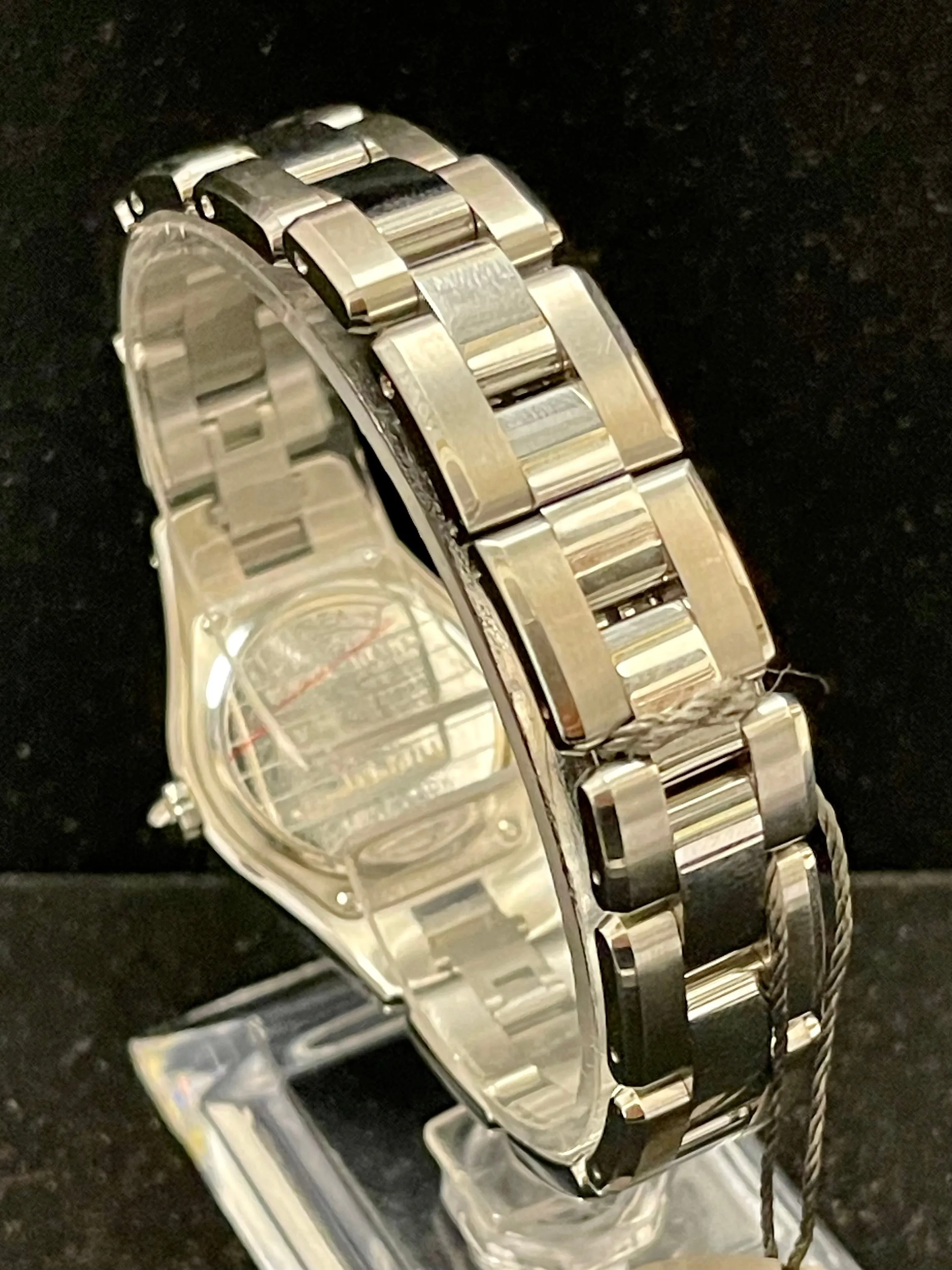 Baume & Mercier Beautiful Date Feature SS Ladies Wrist Watch - $6K APR w / COA!!