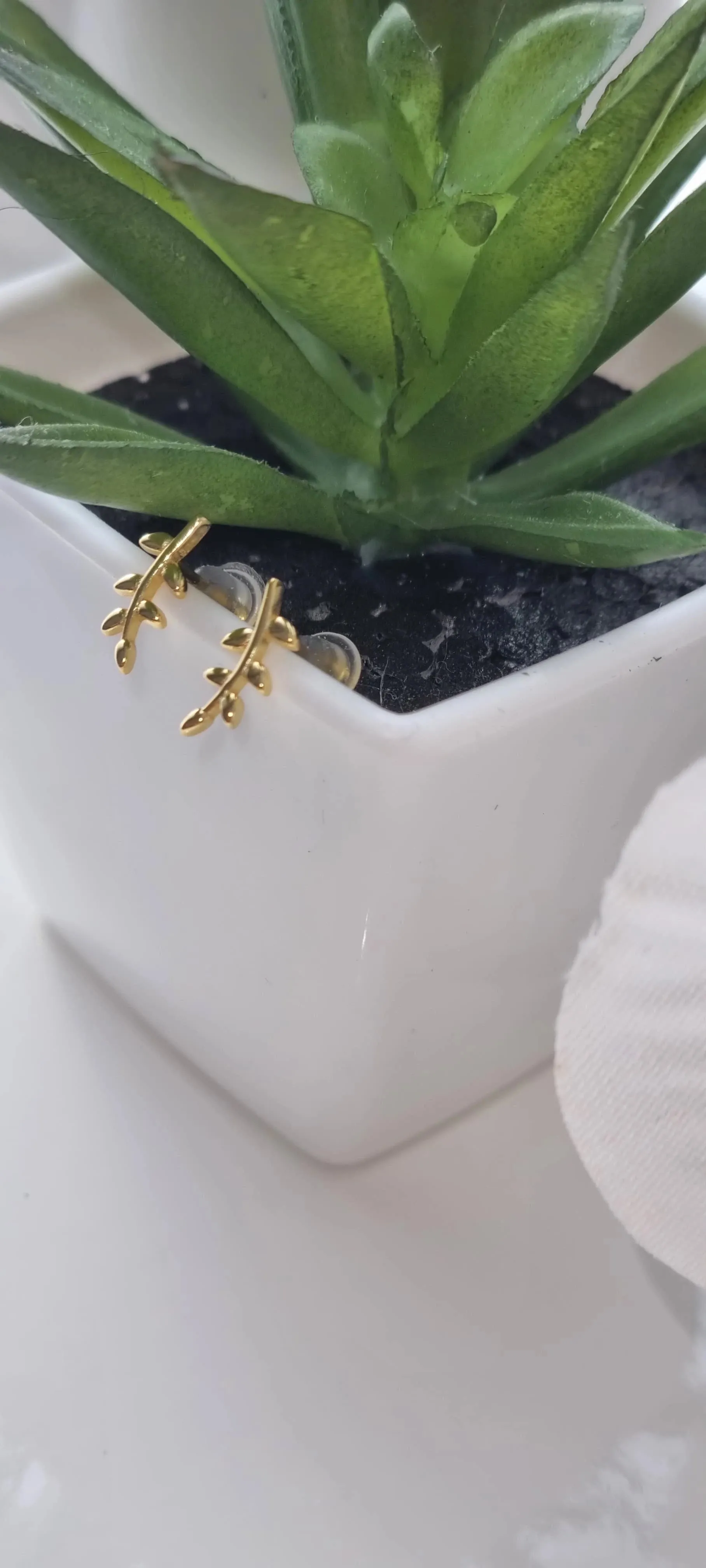 Branches Stud Temperament Mini Leaves Earrings Plated in 14k Gold