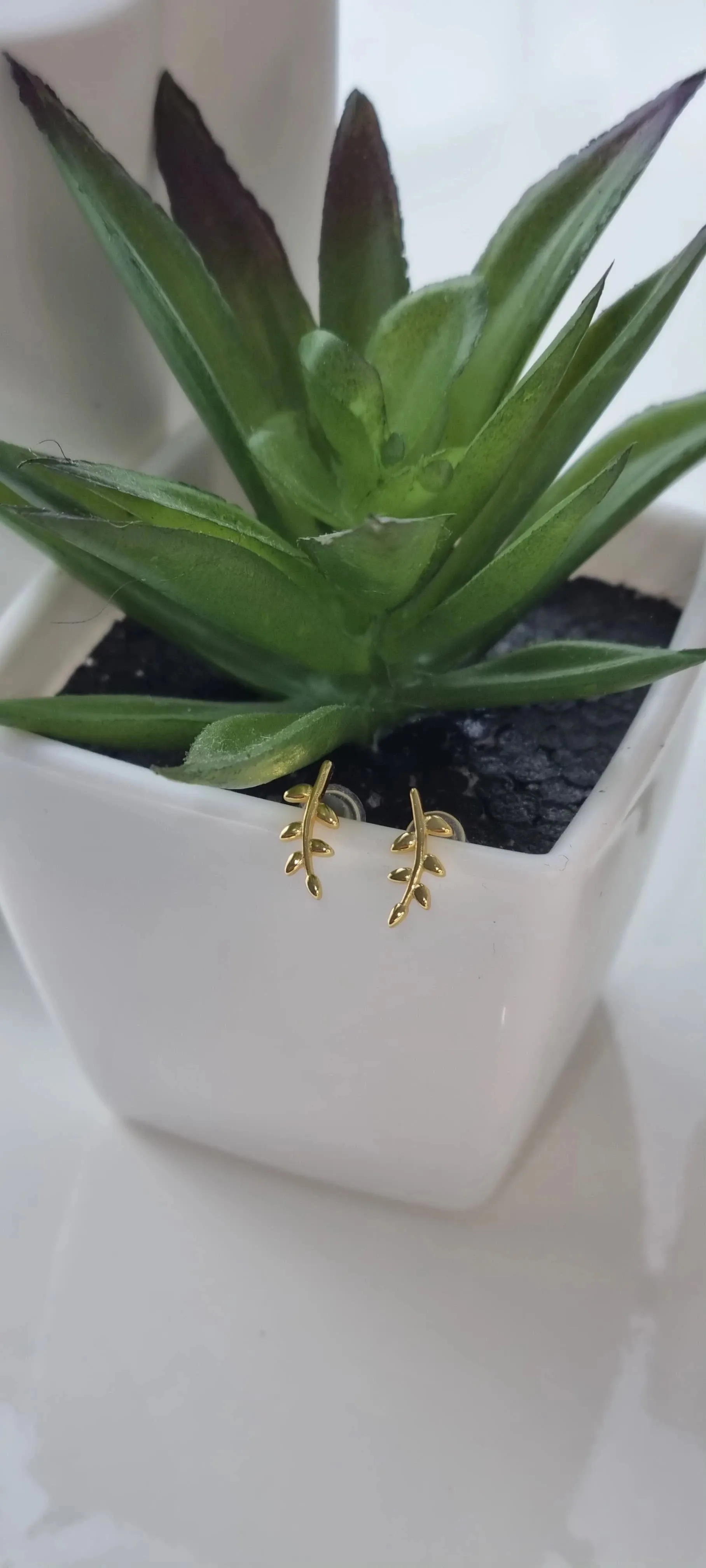Branches Stud Temperament Mini Leaves Earrings Plated in 14k Gold
