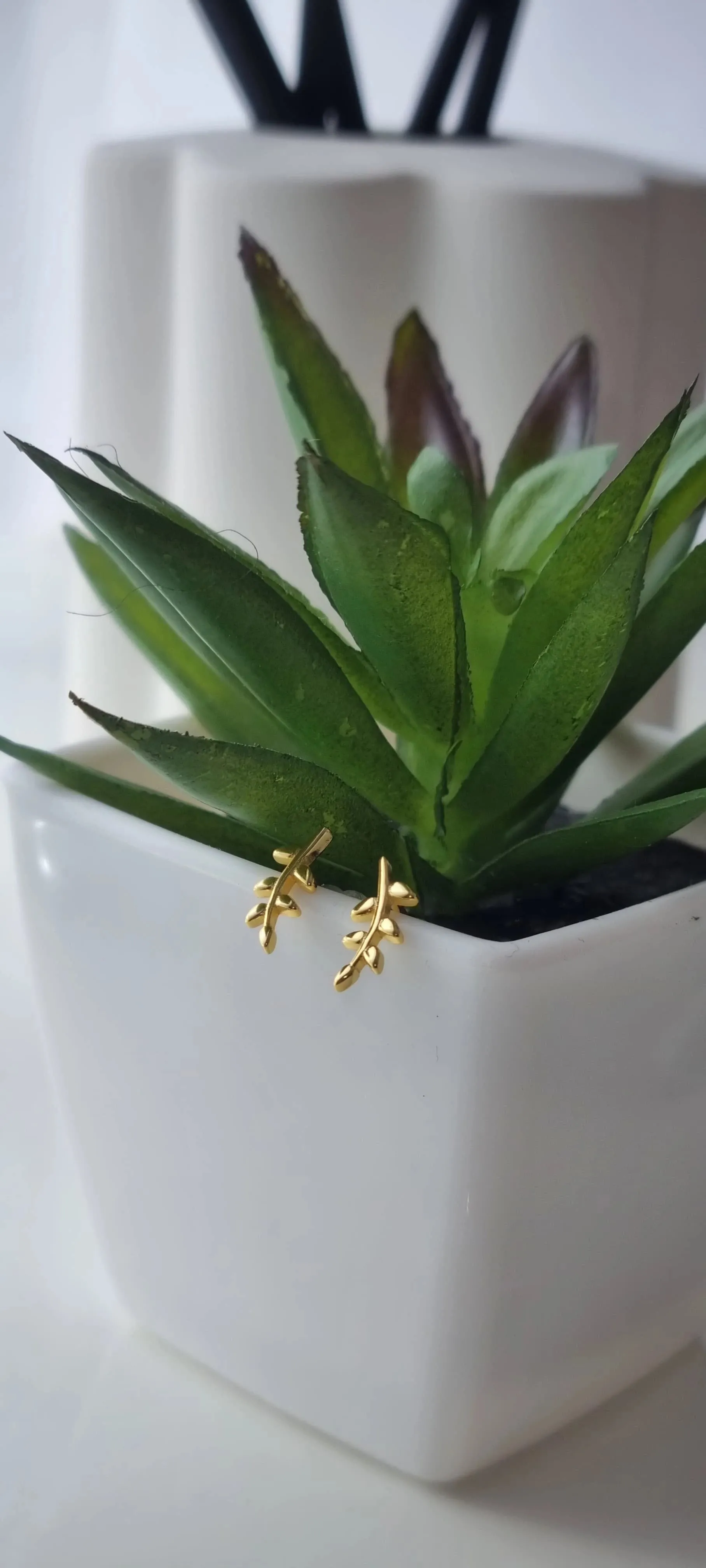 Branches Stud Temperament Mini Leaves Earrings Plated in 14k Gold
