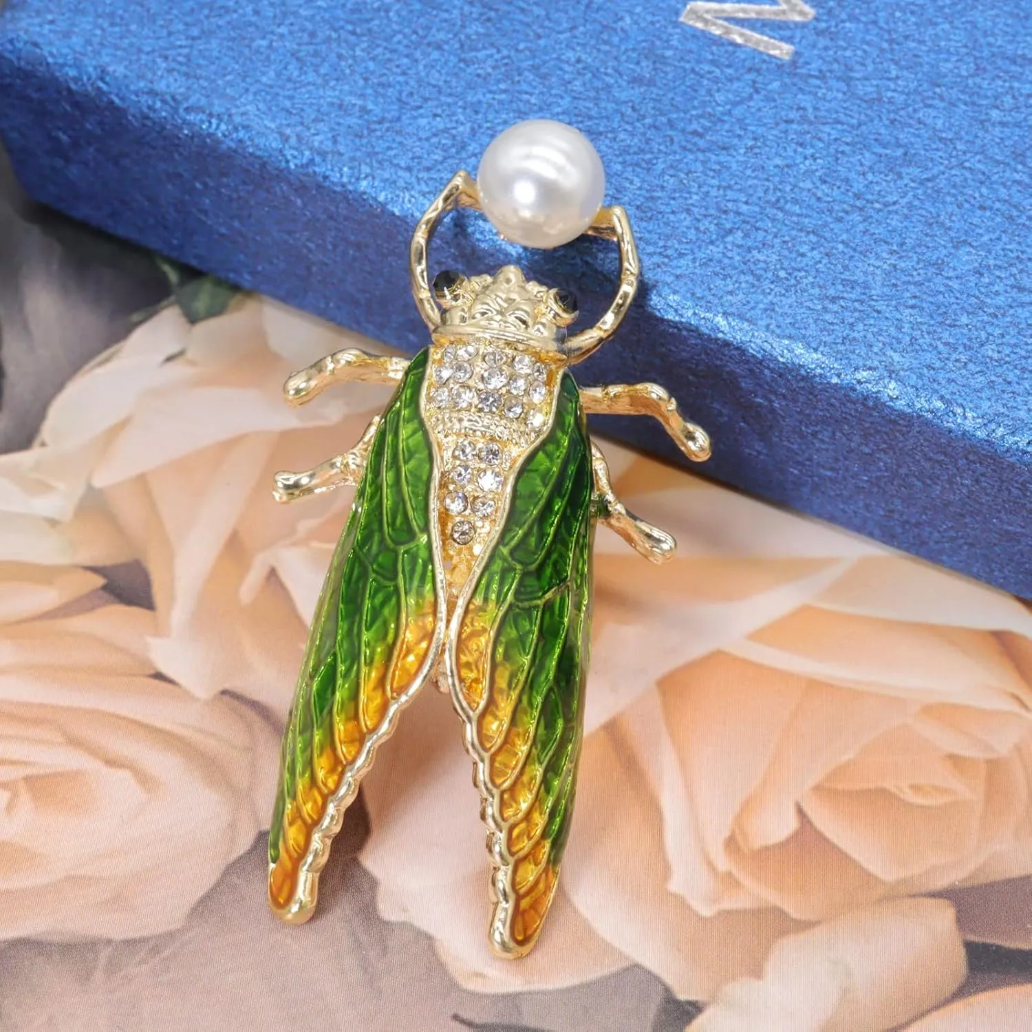 Chicken Rooster Brooch Pin Crystal Rhinestone Gold Plated Enamel Cute Hen Animal Ladies Fashion Personality Novelty Funny Lapel Pin Brooch