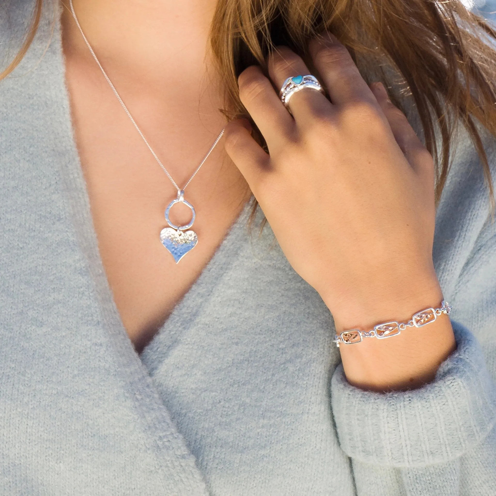 Dainty heart bracelet
