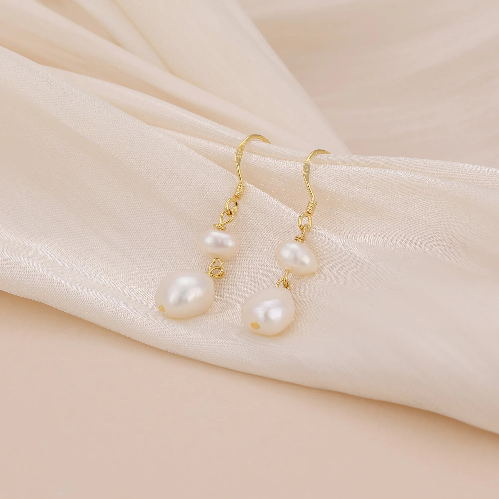 E180 freshwater pearl drop dangle earrings