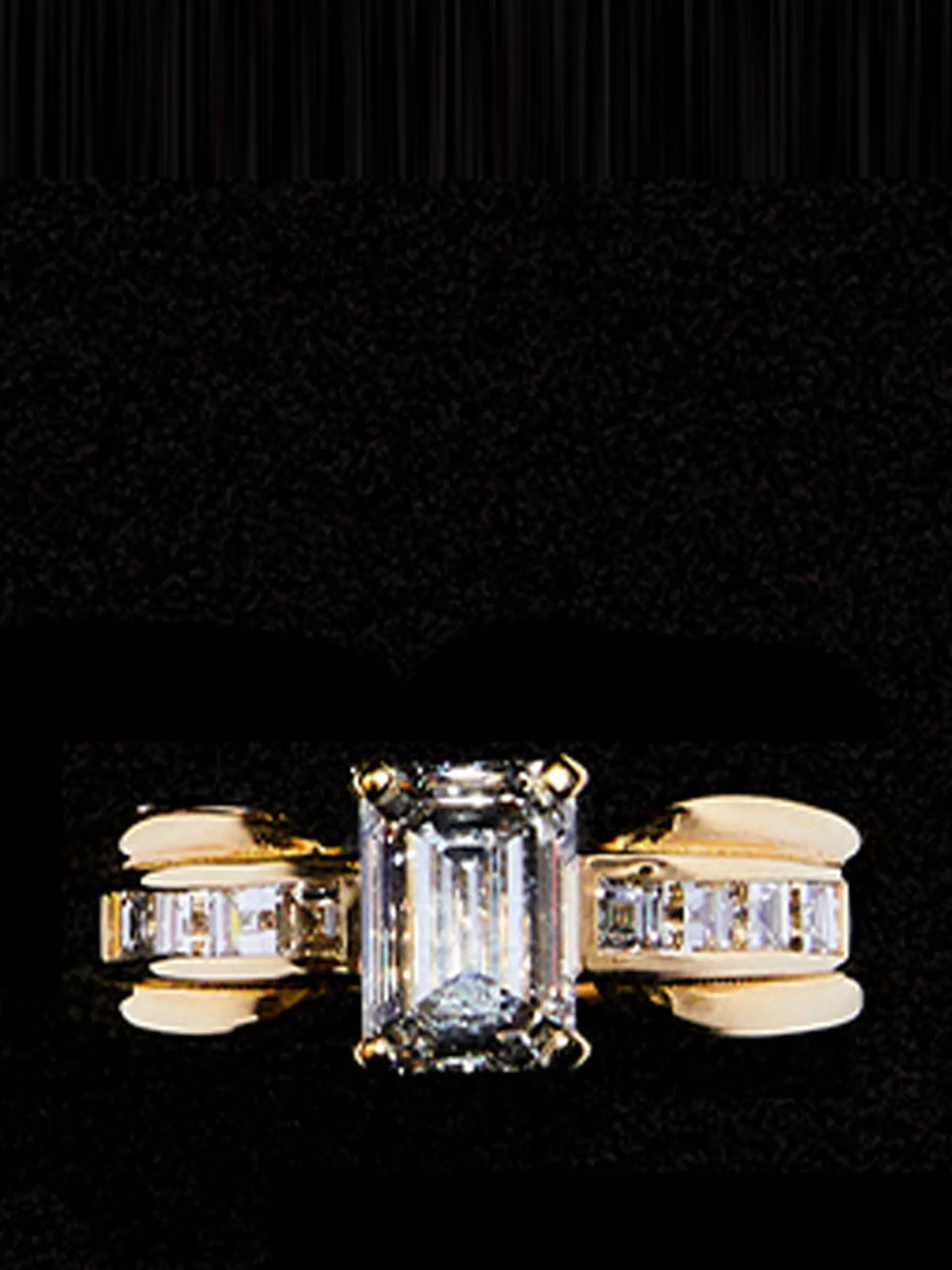 Emerald cut split band ring