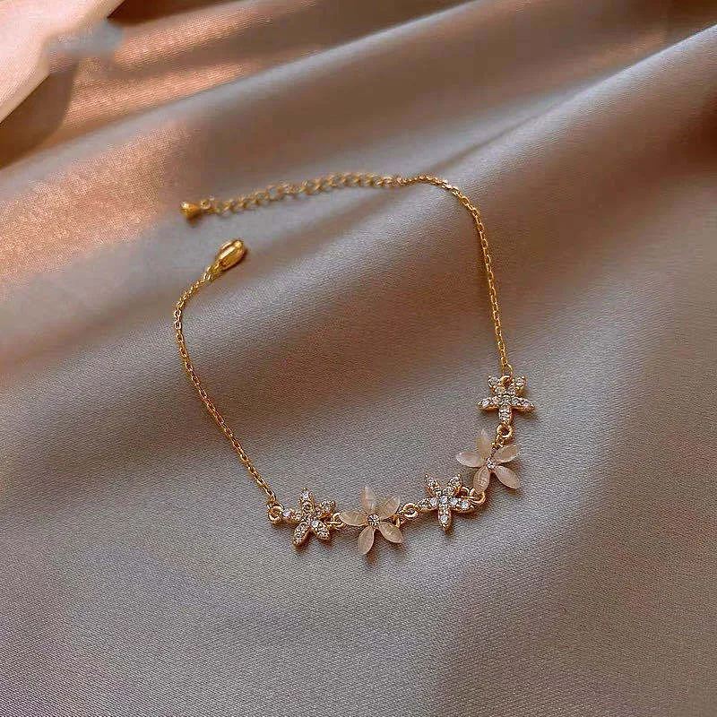 Luxury Crystal Flower Cubic Zirconia Pendant Bracelet Women Round Butterfly Shiny Rhinestone Bangle Jewelry