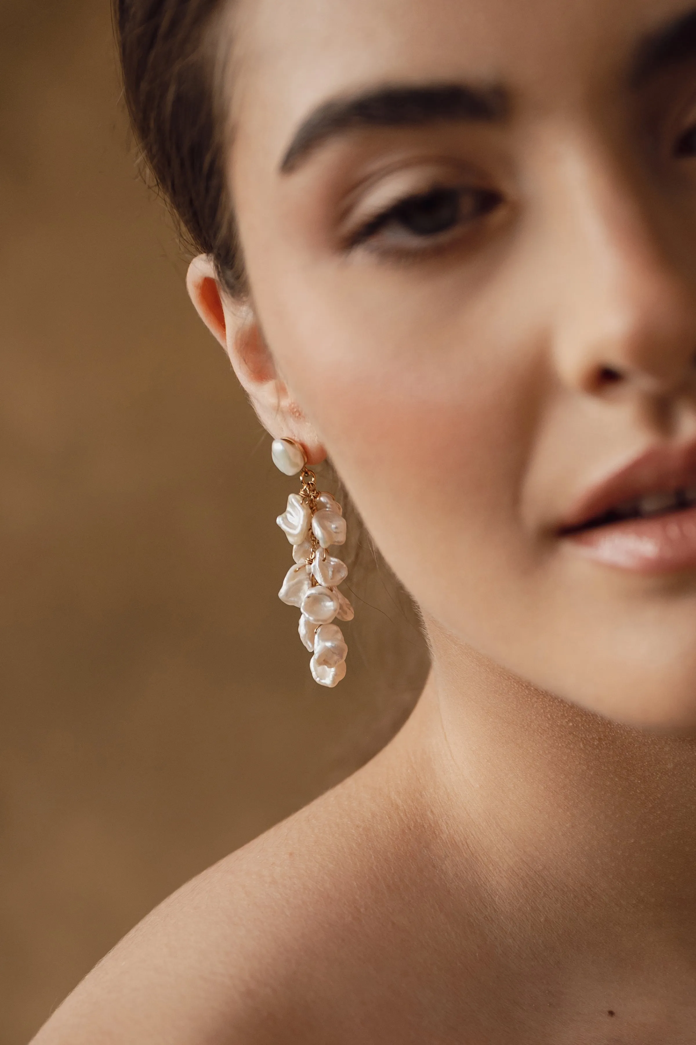 Noelle Pearl Cluster Drop Earring - Ivory/Gold