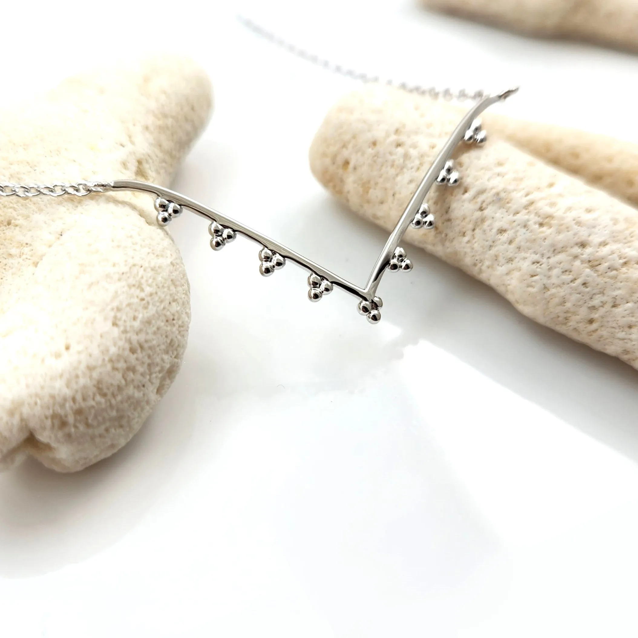 Osiris V Neck Necklace