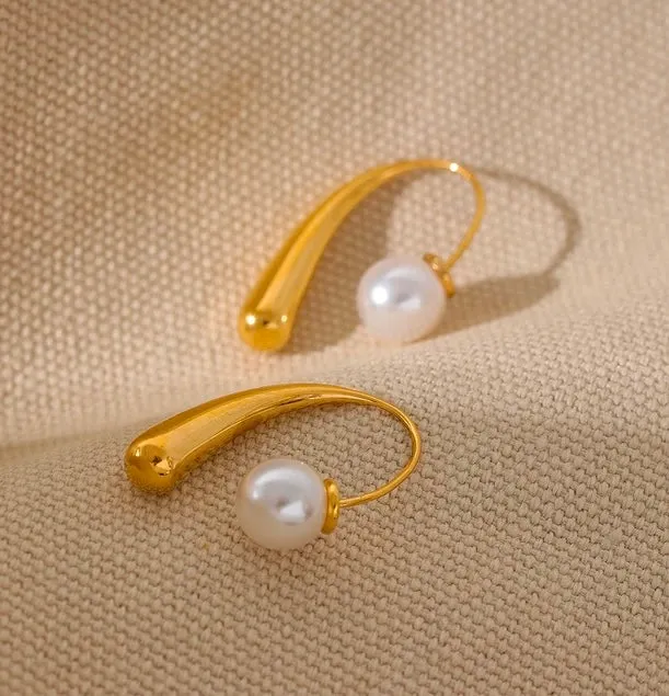 Pearl Teardrop Hoops