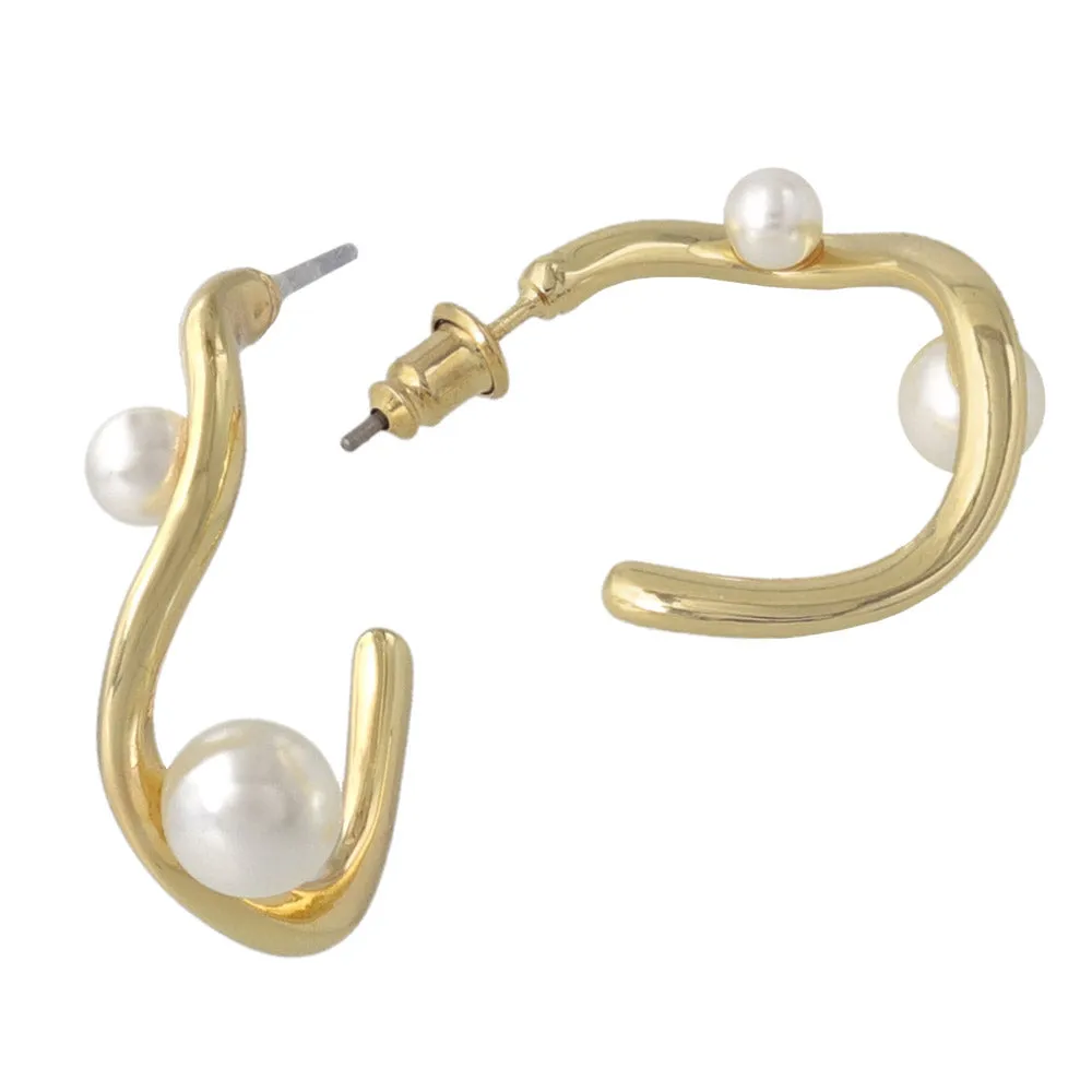 Pearly Twisty C Earrings