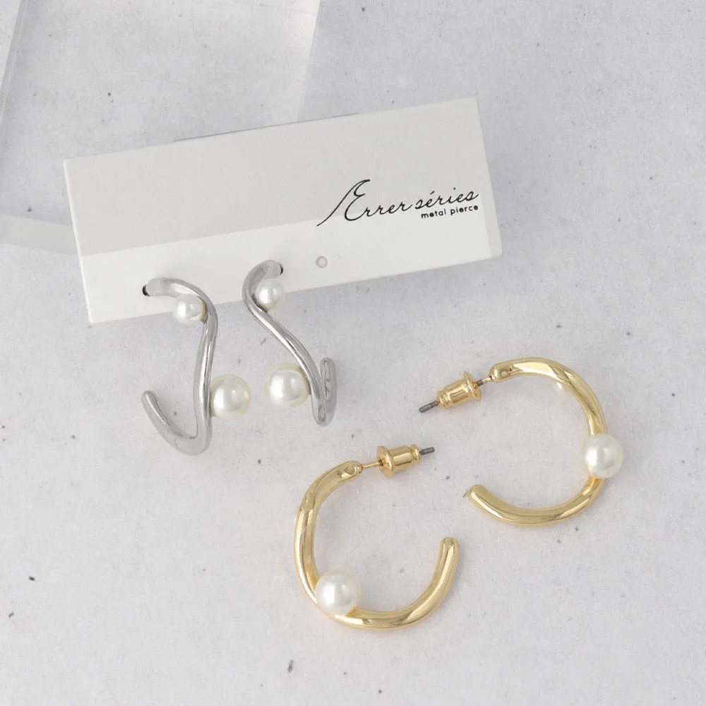 Pearly Twisty C Earrings