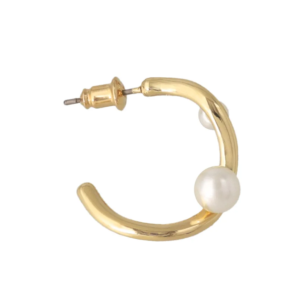 Pearly Twisty C Earrings