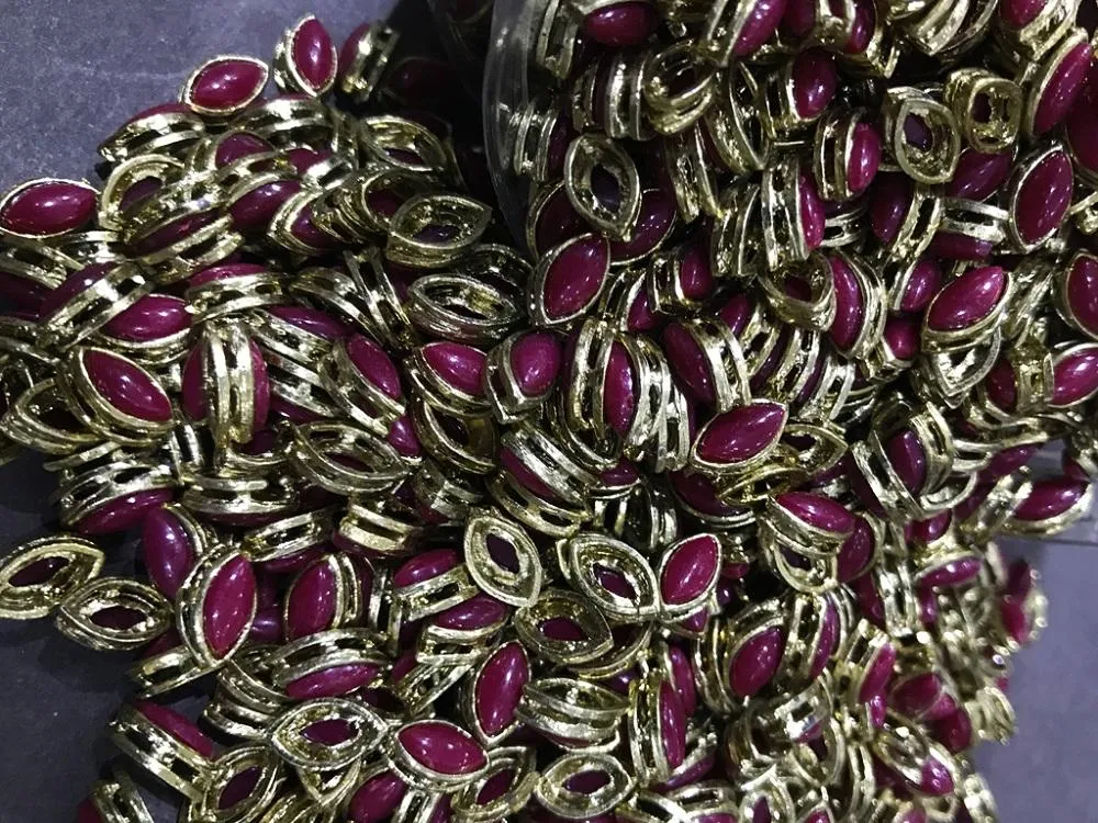 Red Eye Jaipuri Metal Kundan Stone (With Stone- 10x6 mm)