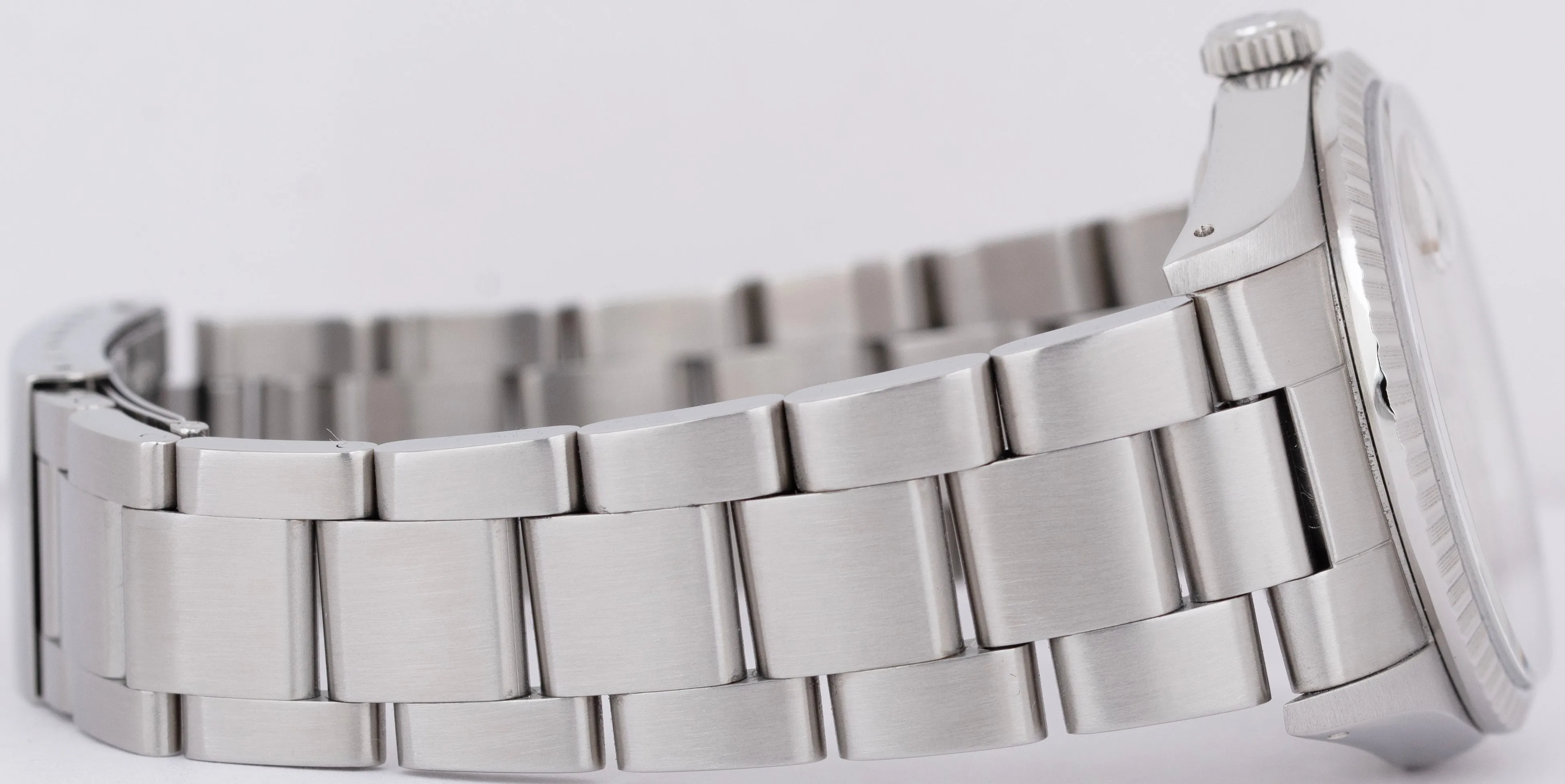 Rolex DateJust Silver 36mm ENGINE TURNED Stainless Steel Oyster Watch 16220