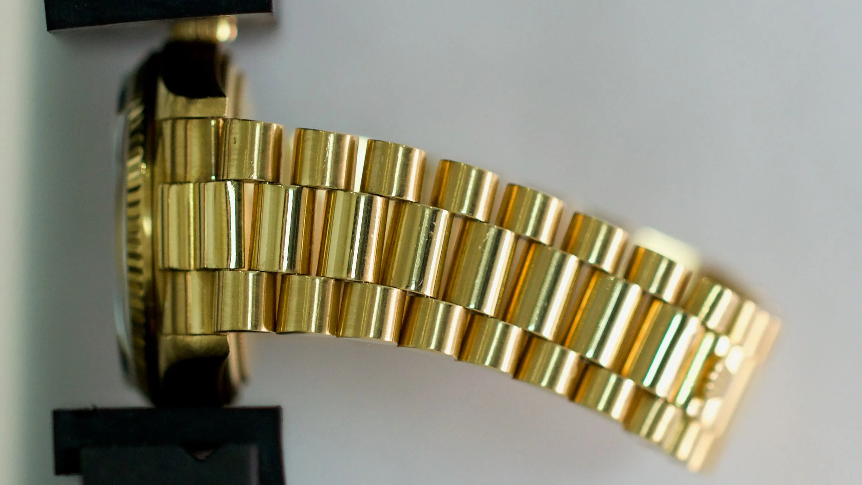 Rolex Day-Date President CHAMPAGNE 36mm 18K Yellow Gold Fluted Watch 18038