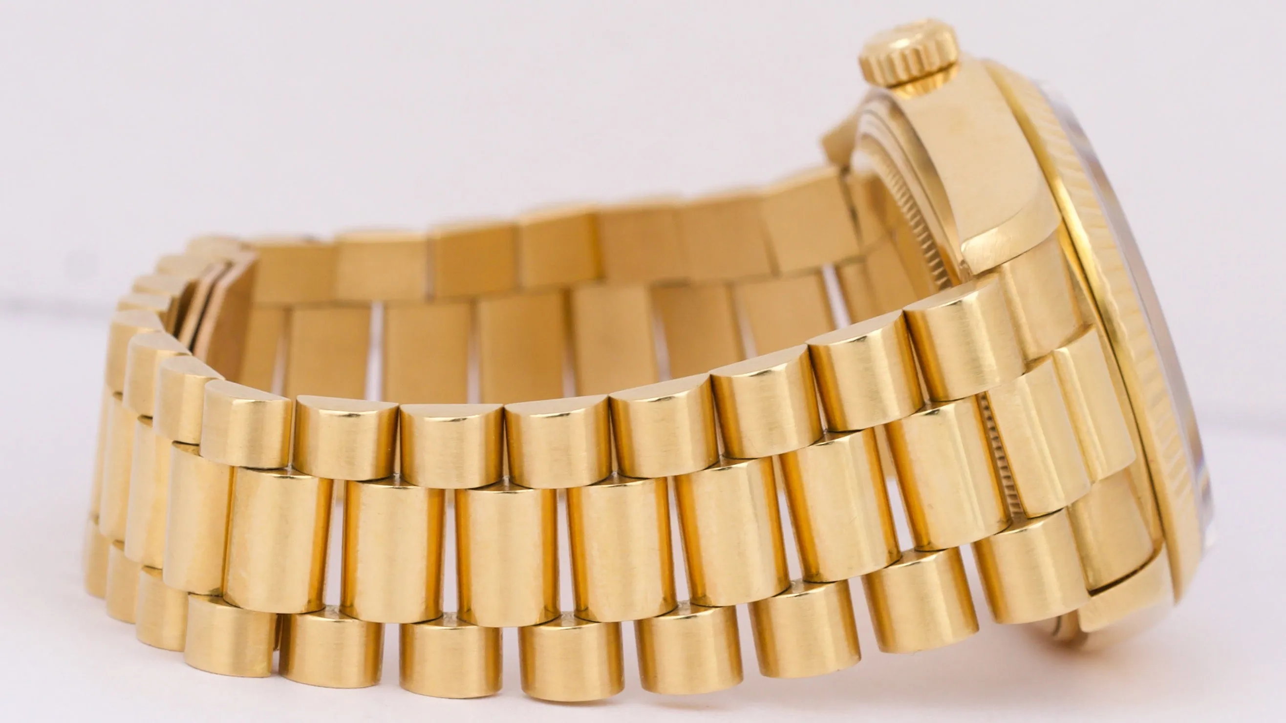 Rolex Day-Date President CHAMPAGNE 36mm 18K Yellow Gold Fluted Watch 18038