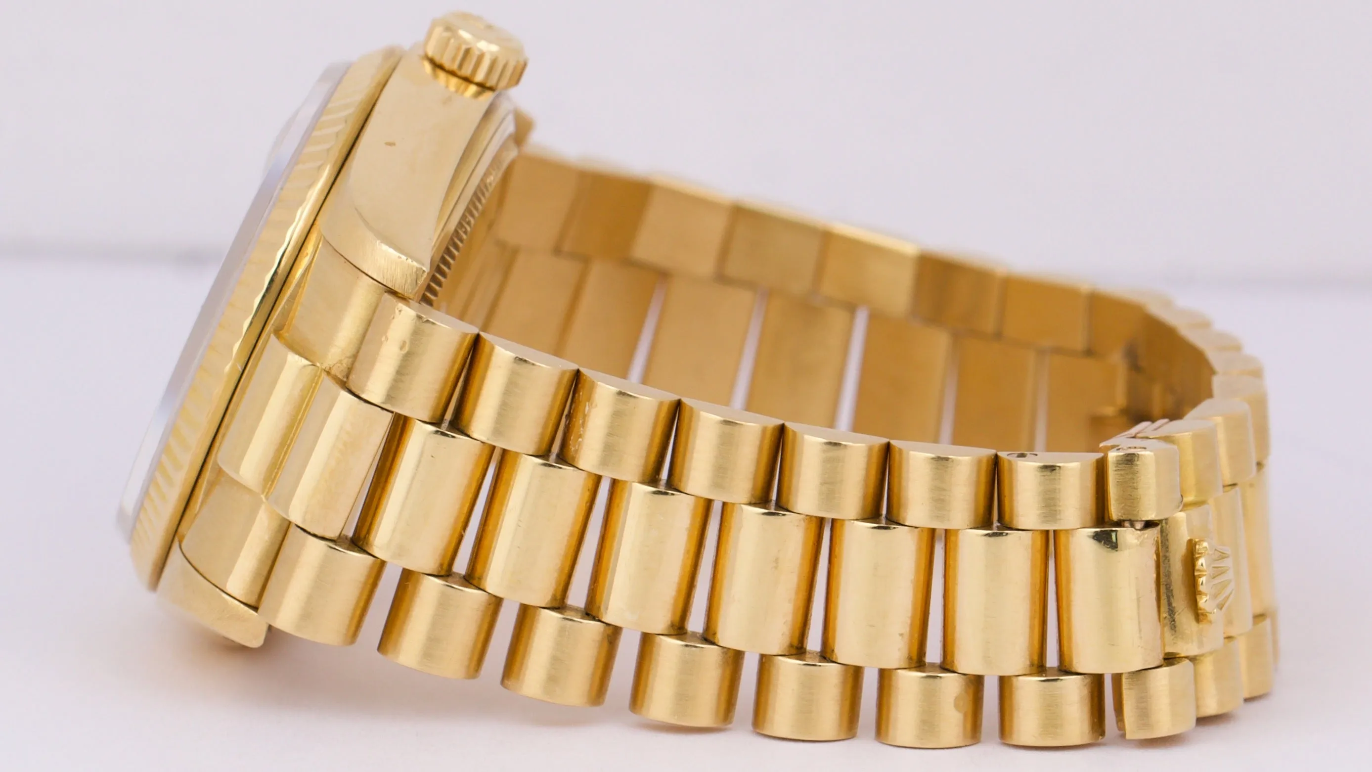 Rolex Day-Date President CHAMPAGNE 36mm 18K Yellow Gold Fluted Watch 18038