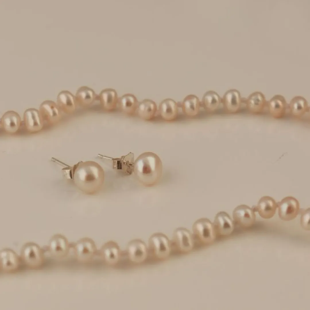 Silver Perle 6mm Fresh Water Pearl Stud Earrings