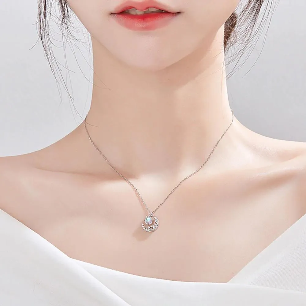 Stunning Sterling Silver Crescent Moon Necklace