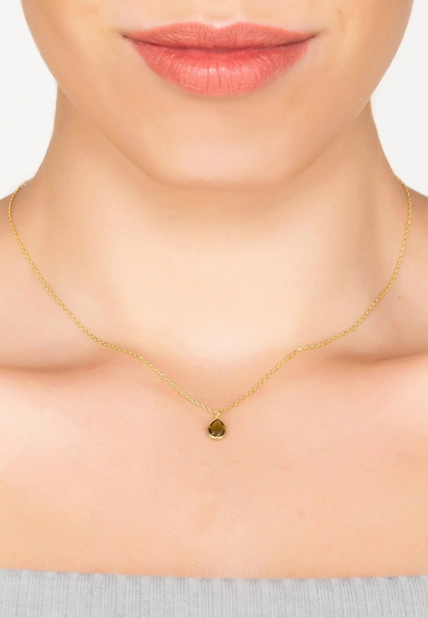 Teardrop Necklace Dipped in Gold with Peridot