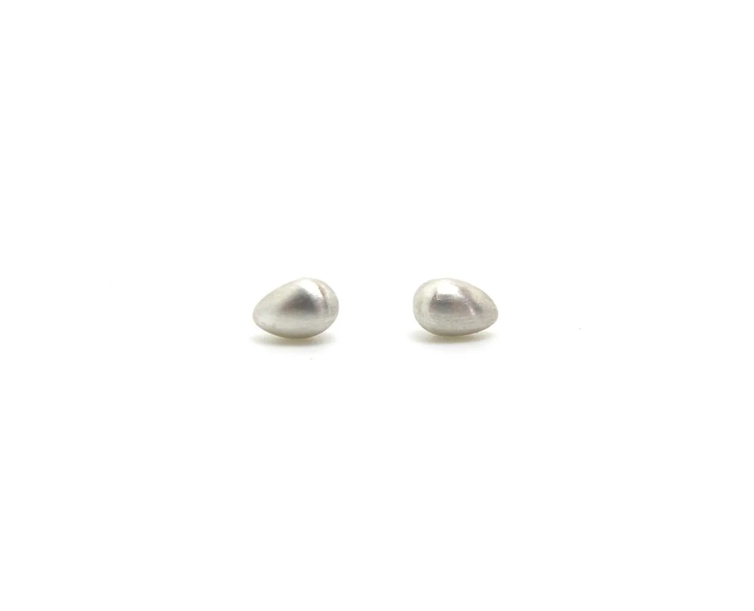 Tiny Egg Studs